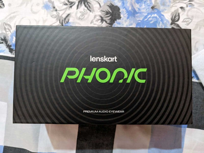 Brand New Lenskart Phonic Smartglasses