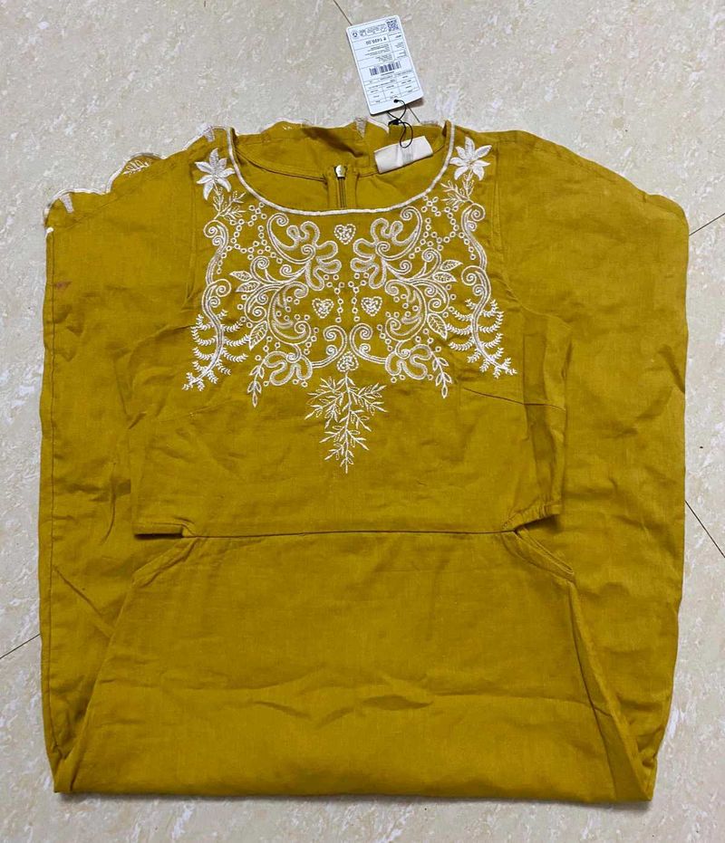 🌻Embroidered Mustard Dress🌻