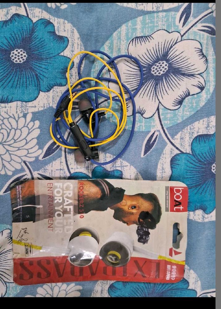 Boat Earphones
