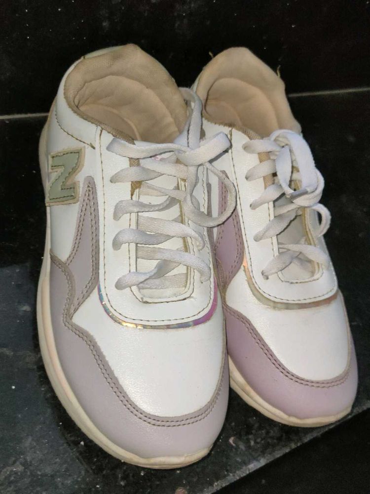 New Balance White &amp; Lavender Sneakers
