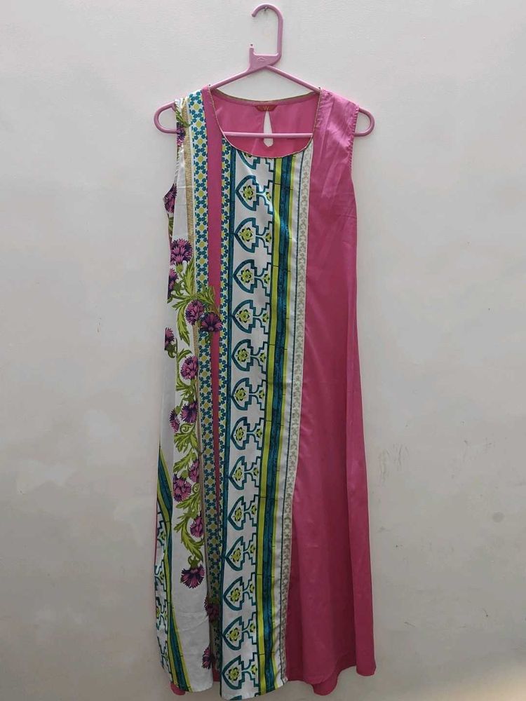 W Women’s Pink Floral Kurta (Size 8 / 38) 🌸