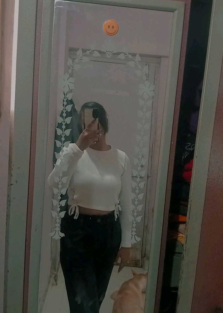 Cropped Tie-Up Long Sleeve Top
