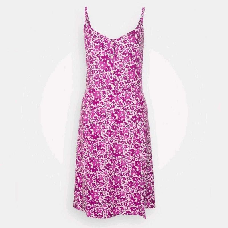 PINK FLORAL PRINT DRESS 🩷