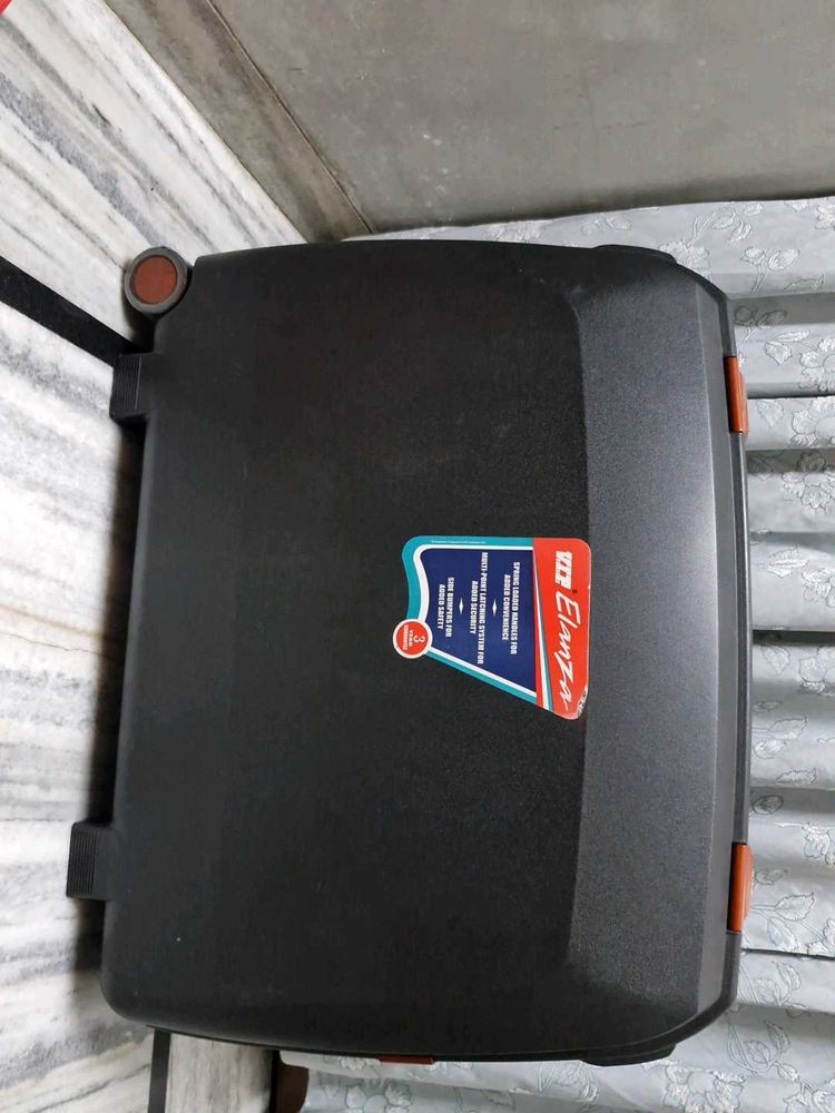 VIP Elanza 79×61x27 cm³ Polycarbonate Suitcase