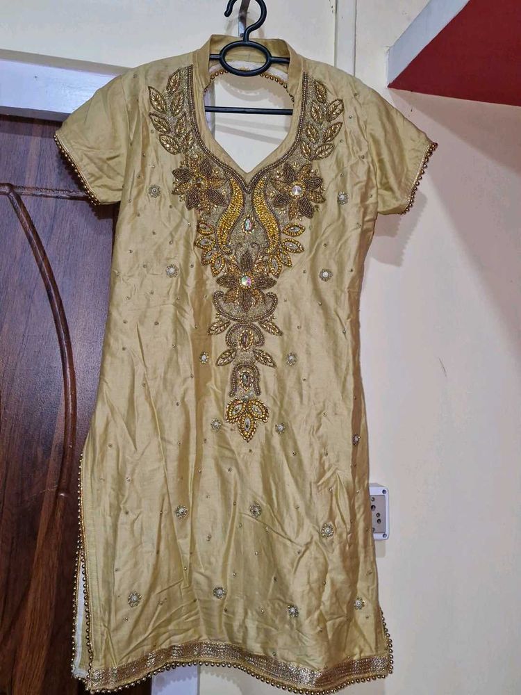 Elegant Embellished Kurta | M size |