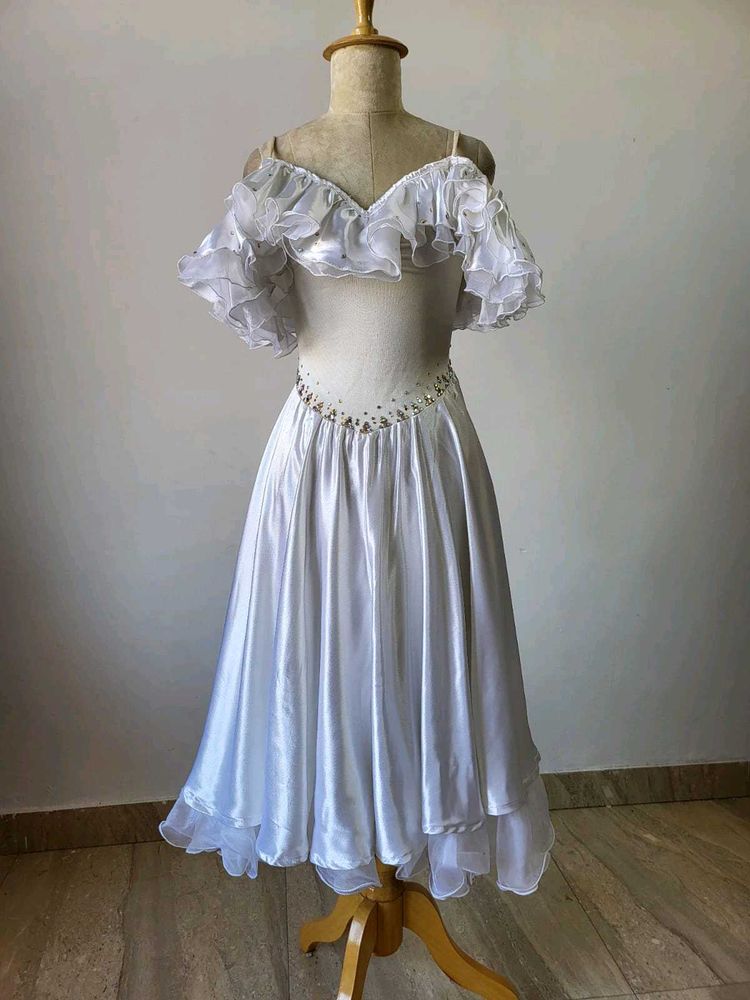 Vintage White Ruffle Dress