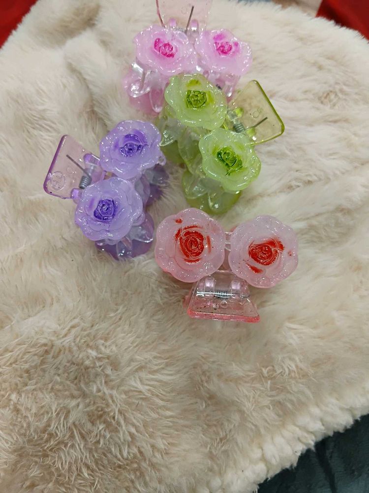 4 Flower Hair Clips