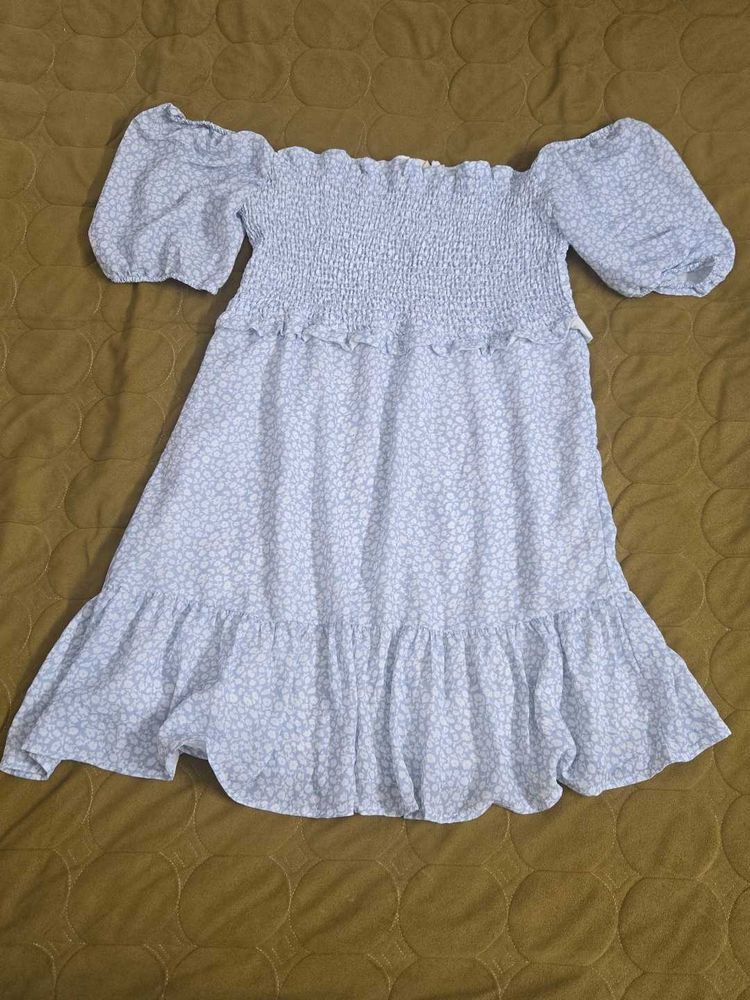 Floral Off-Shoulder Dress size L