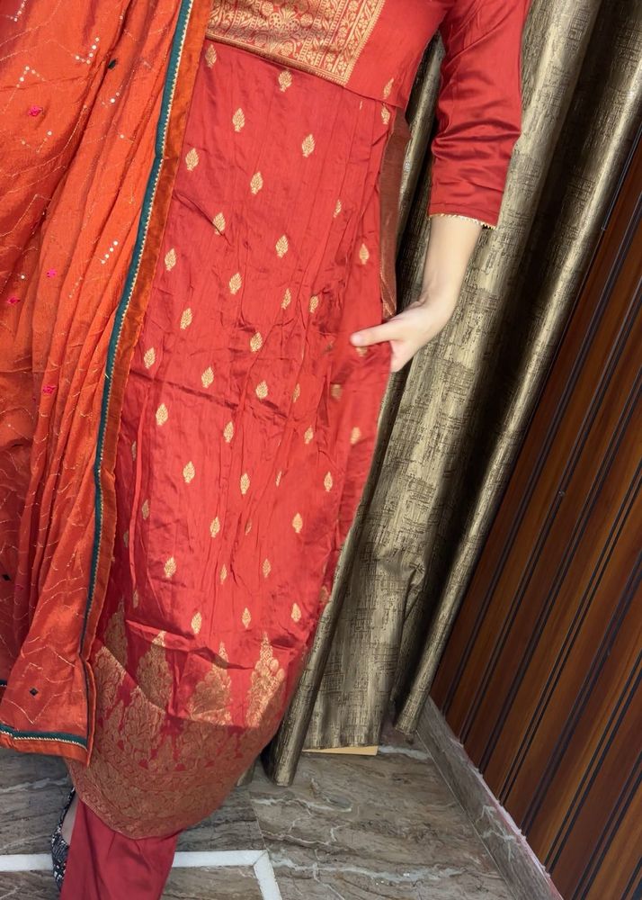 Sangria Suit Set
