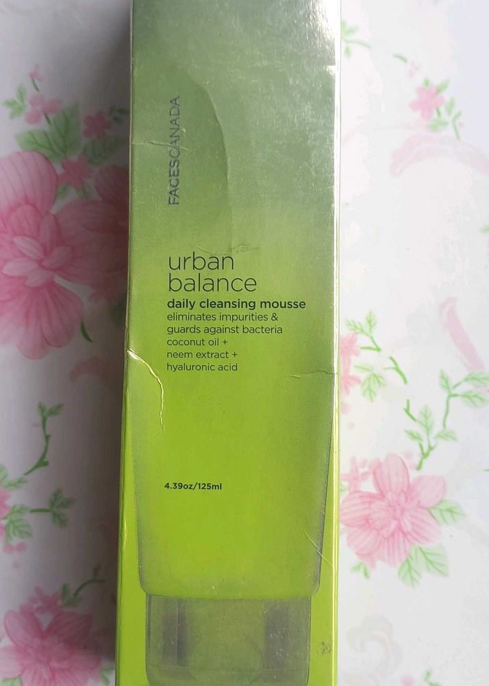 FacesCanada URBAN BALANCE facewash