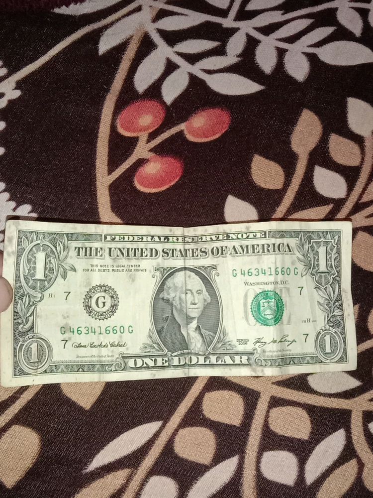 1 Doller USA Currency And 5 Dirhams