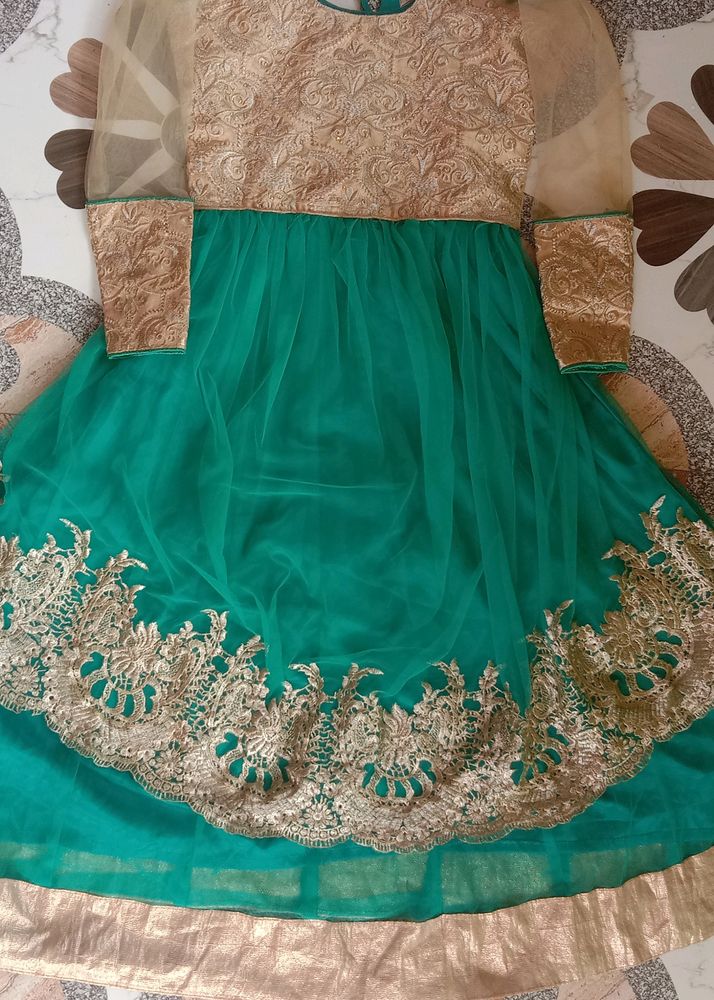 Women Gown 💚
