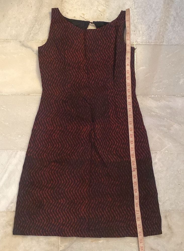 Chic Patterned Sleeveless Dress