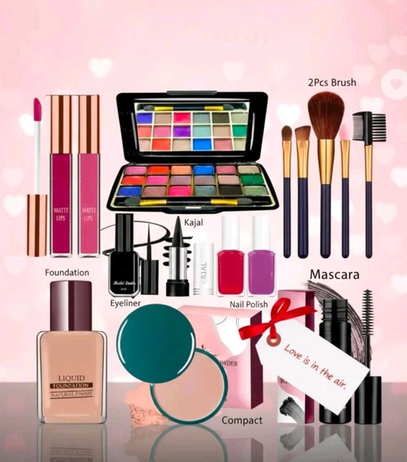 Complete Makeup Kit 🎉🎉🎉🎉