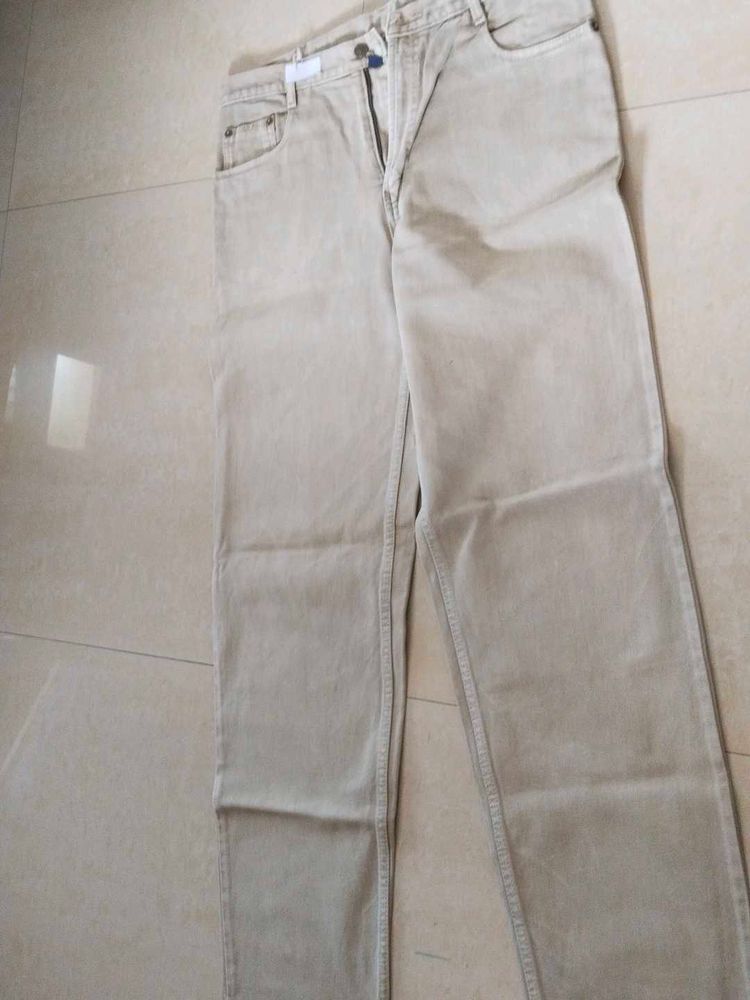 Beige Jeans
