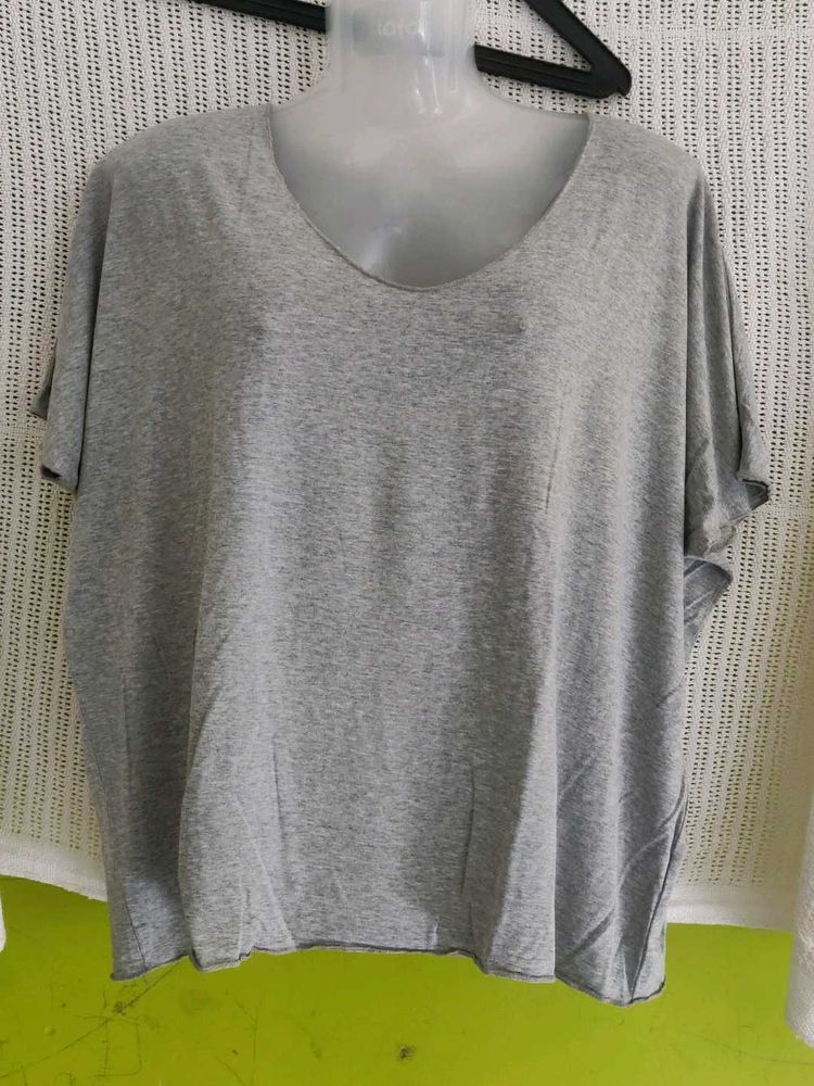 SHEIN Gray V-Neck Tee