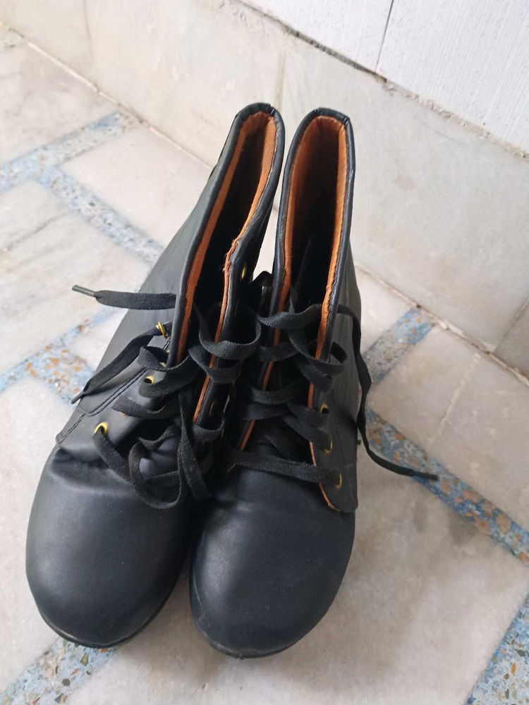Black High Ankle Shoes 👟
