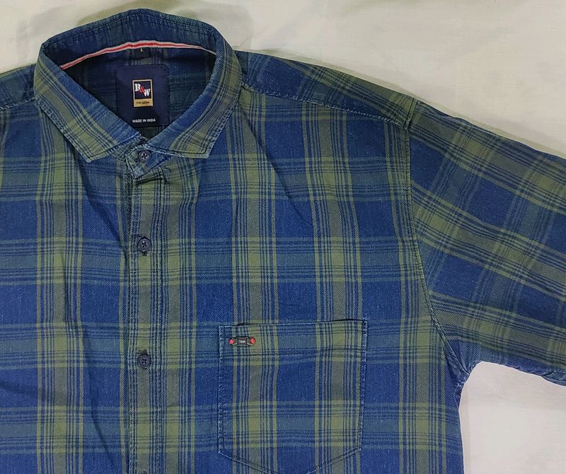 Checked Shirt - L Size