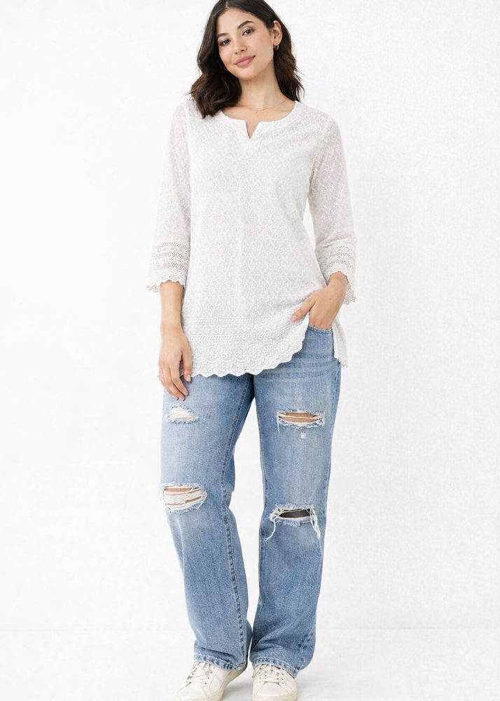 White Embroidered Kurta | Size S (With Freebie)