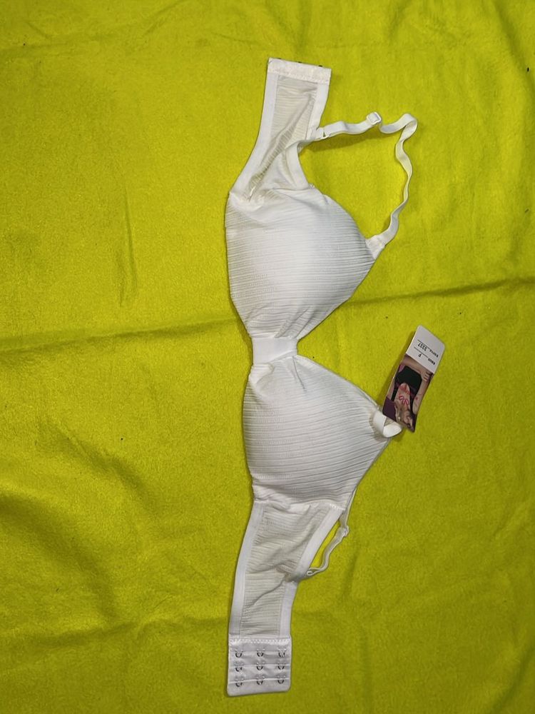 Women&#39;s White Colour Bra