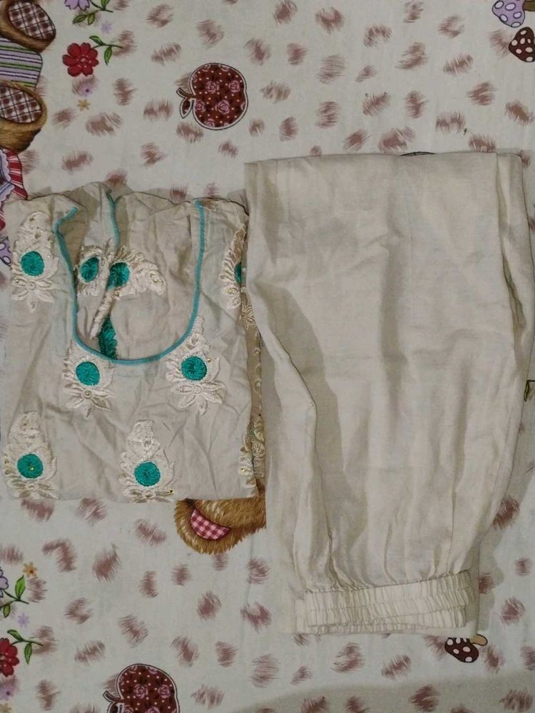 Elegant Kurti Set (kurti+payjama)