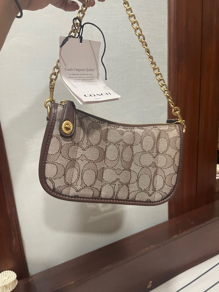 NEVER USED - ORIGINAL COACH BAG SMALL