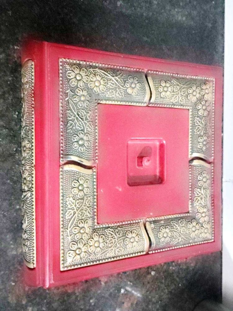 Decorative  dryfruit Box