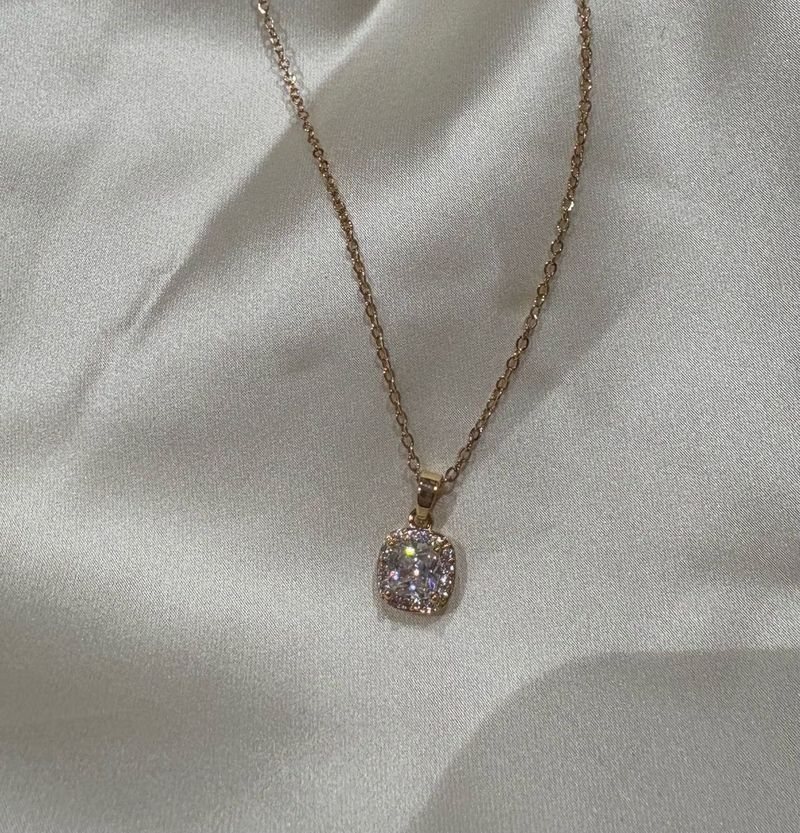Anti Tarnish Square Pendent