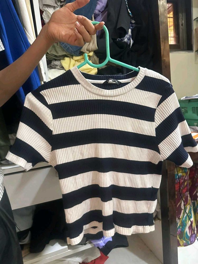 slimfit top