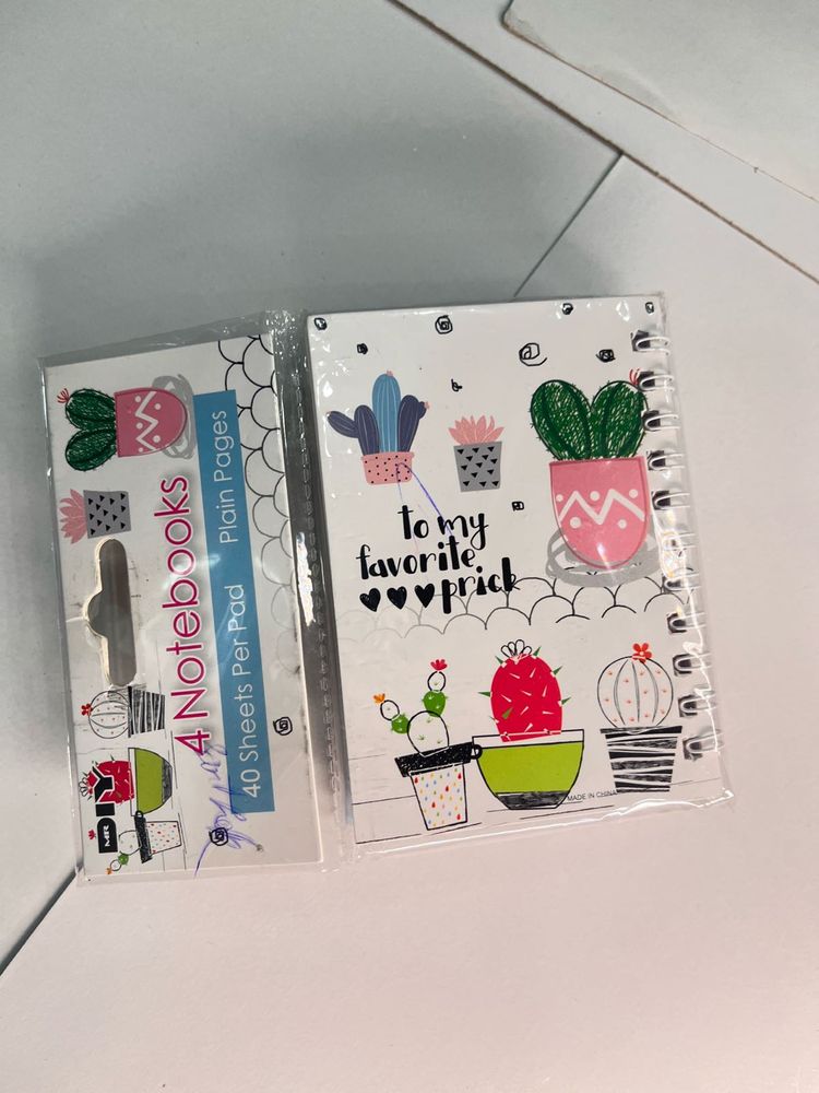 4 diary small (theme) diaries