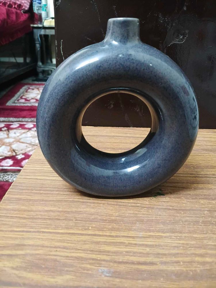 Modern Donut Vase