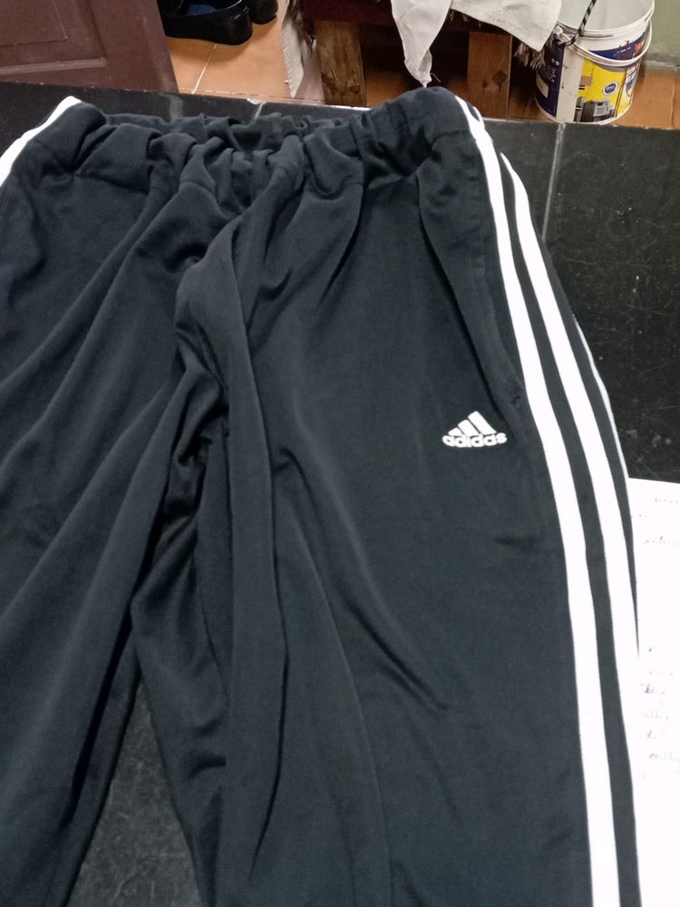 Adidas Quarter
