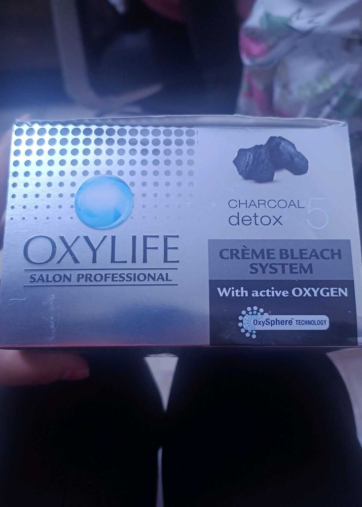 Oxylife Charcoal Detox Creme Bleach