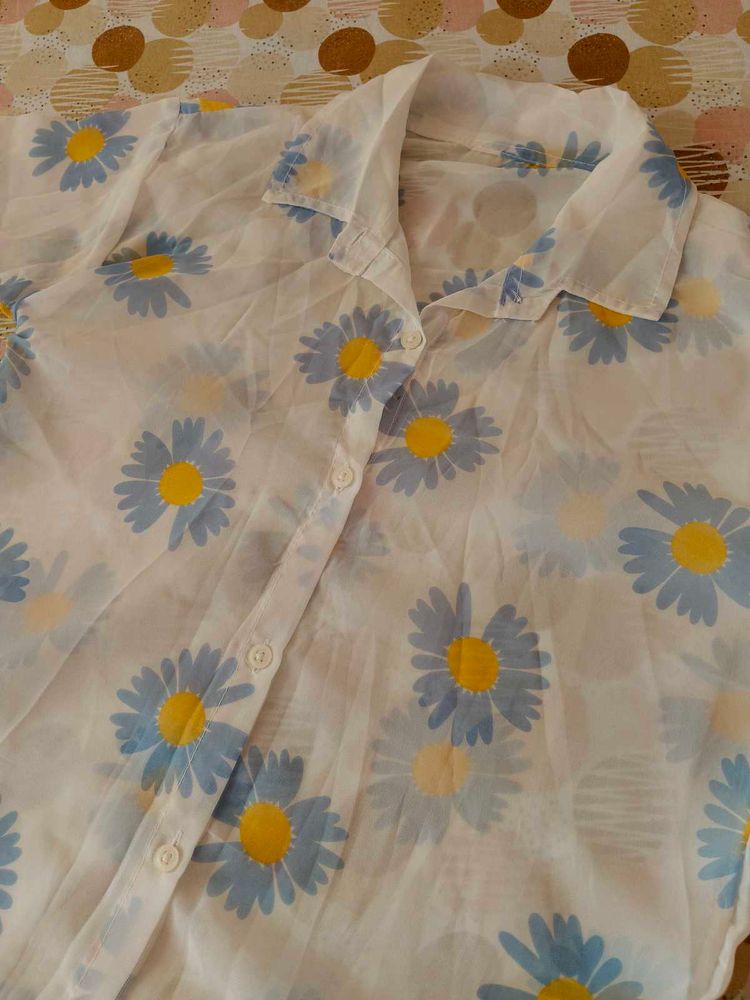 Daisy Print Shirt with knot