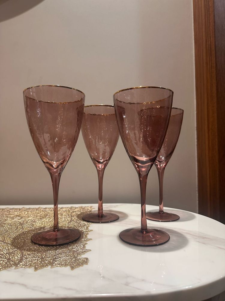 Wine Glasses (Set of 4)