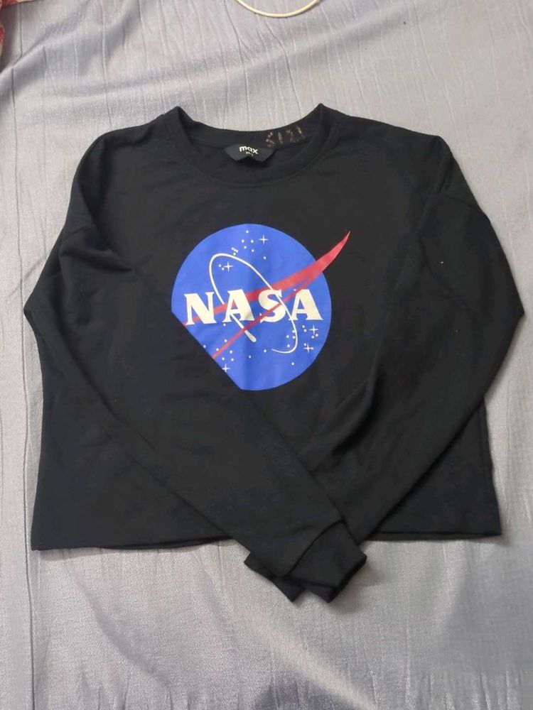 NASA Graphic Long Sleeve Tee
