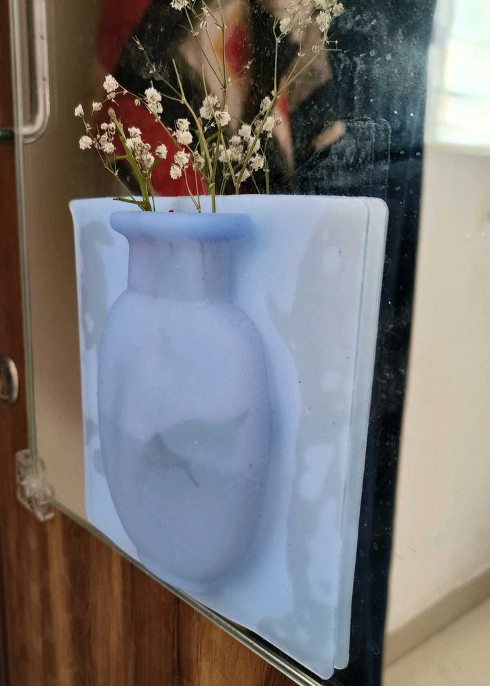 Stick On vase