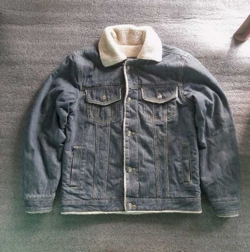 📢 FOR SALE: YAMMA Sherpa-Lined Denim Jacket