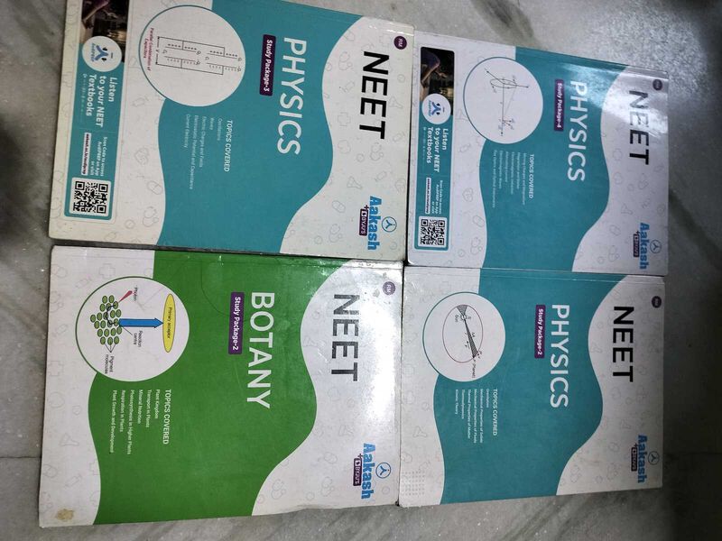 Akash Neet Physics And Biology Books
