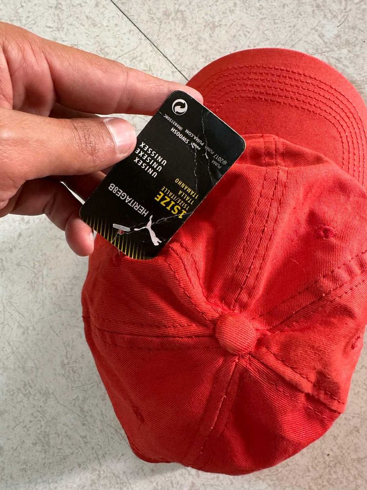 Caps