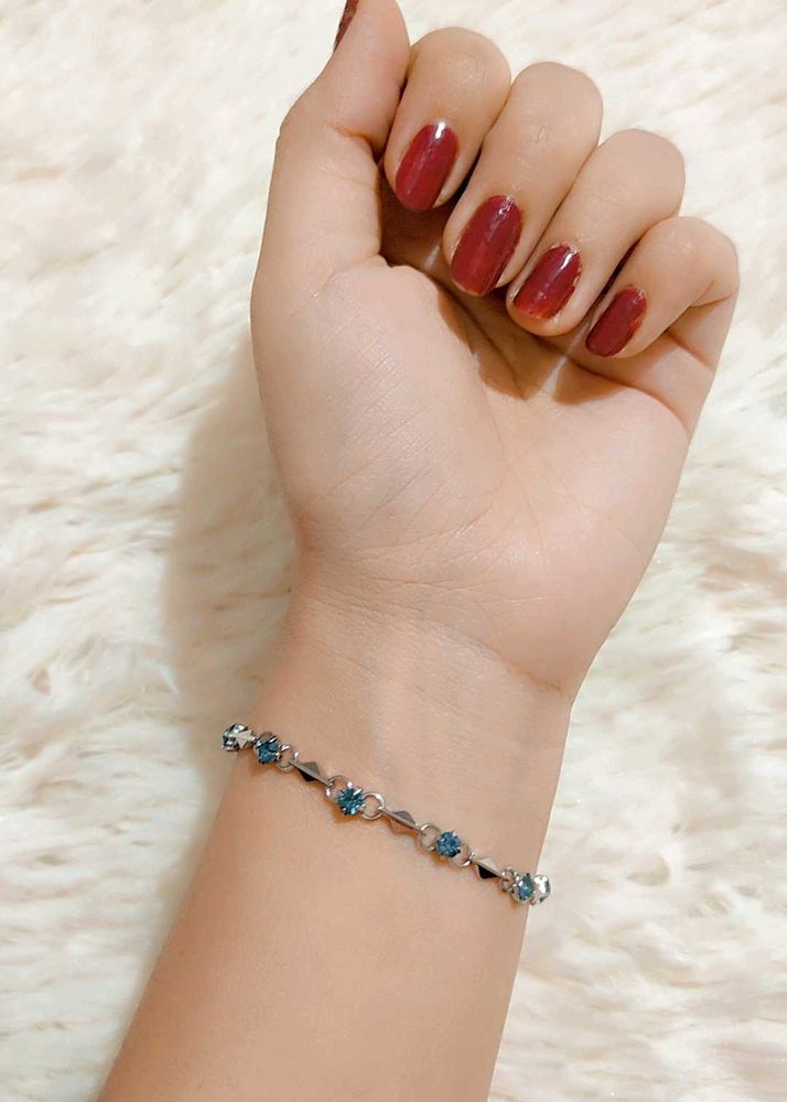 💙New Blue Gem Bracelet💙