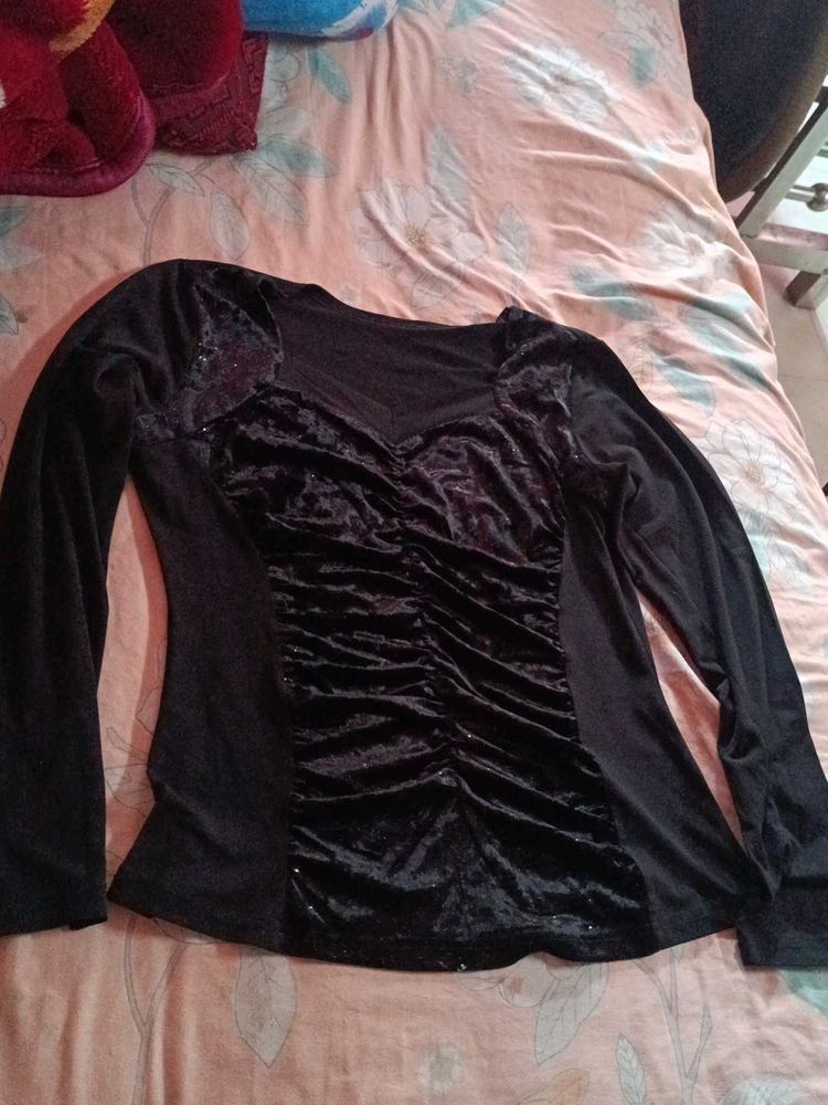 Elegant Black Velvet Long Sleeve Top