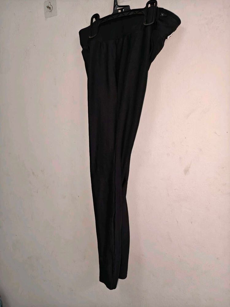 Black Tights For Indoor/ Outdoor Sports Activities