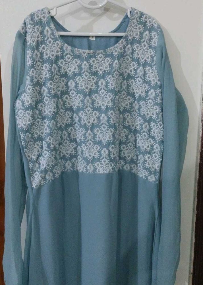 Elegant Blue Embroidered Kurta