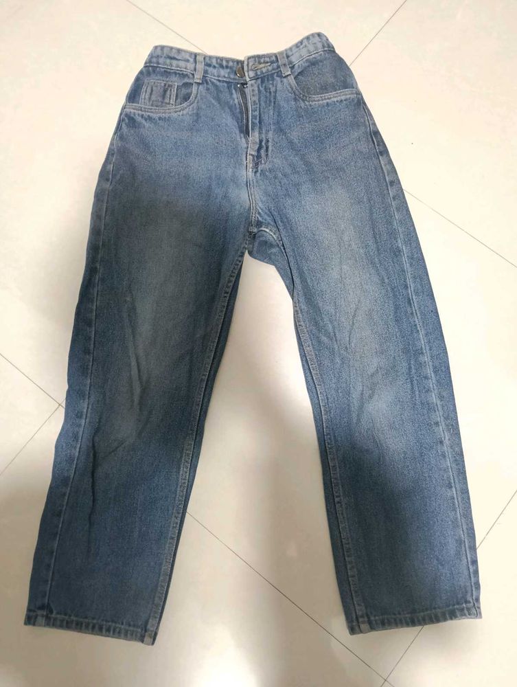 Three Vintage High-Waisted Jeans
