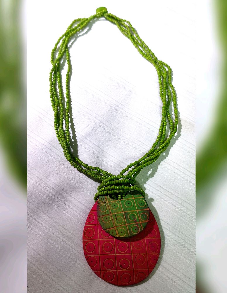 Green And Pink Moti Necklace