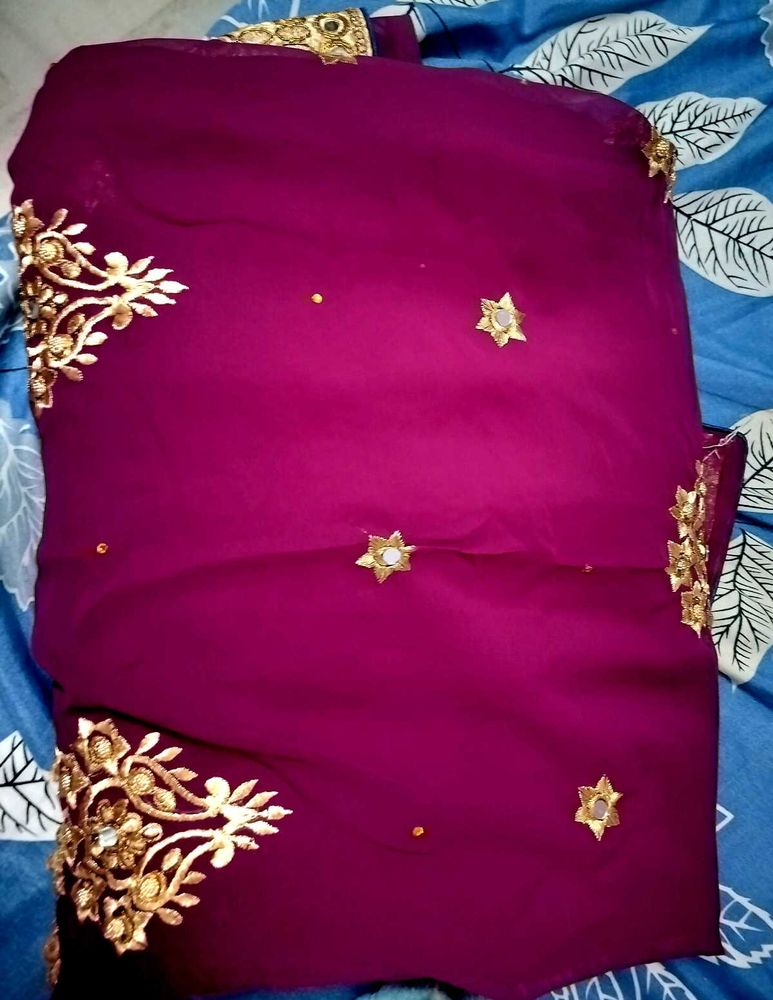 Elegant dark megenta Saree with Gold Embroidery