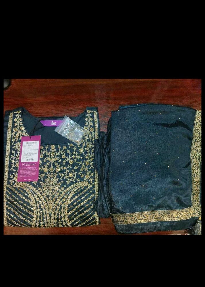 A Beautiful Kurti &amp; Sharara Set ✅