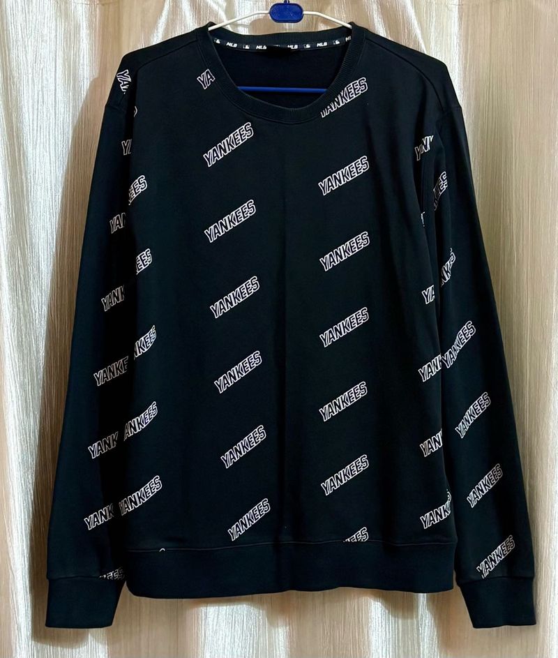 Yankees Blue Sweatshirt