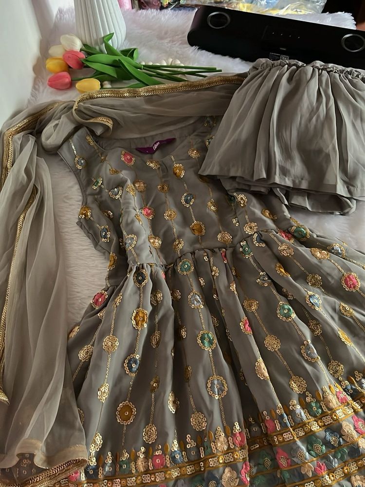 Elegant Ethnic Kurta Set